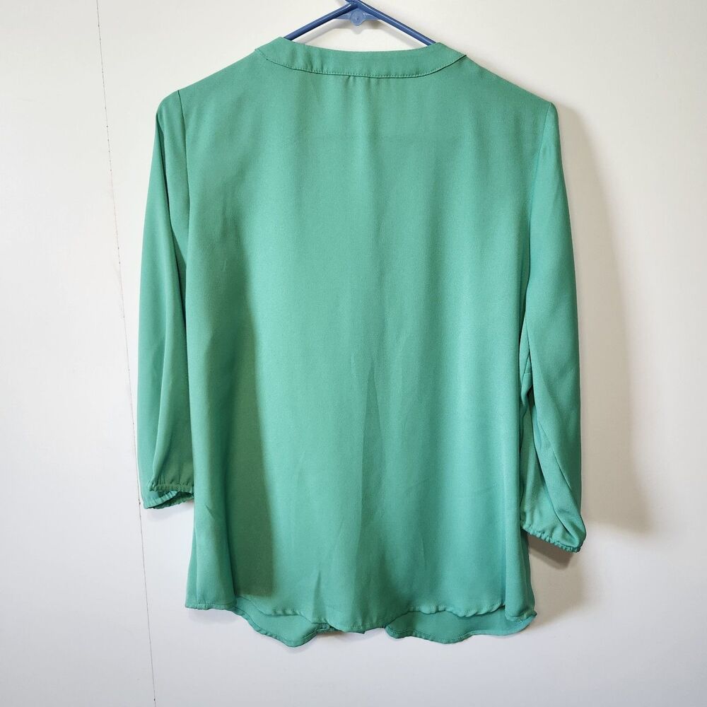 212 Collection Green Blouse Medium 3/4 Sleeve Pleated Front Top Office - Picture 4 of 11